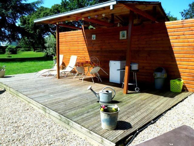 La Cle Des Roulottes Hotel Pluvigner Buitenkant foto