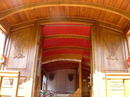 La Cle Des Roulottes Hotel Pluvigner Buitenkant foto